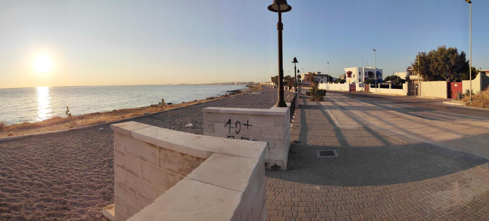 Seagull Apartments - Front And Sea View & Airport Барі Екстер'єр фото